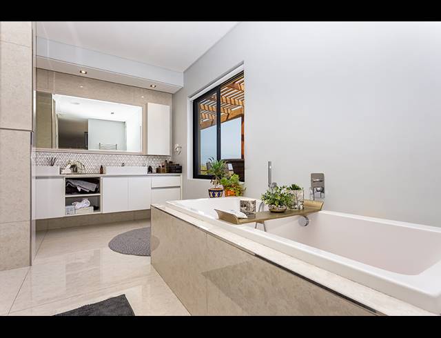5 BEDROOM HOUSE FOR SALE IN ATLANTIC BEACH GOLF ESTATE